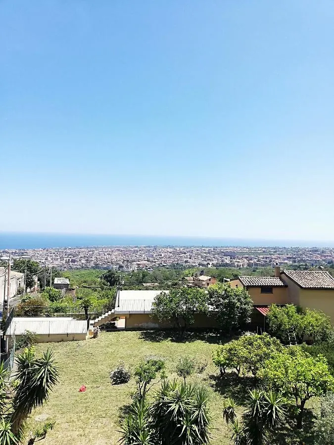 Ohana House Giarre 0*,  Italy